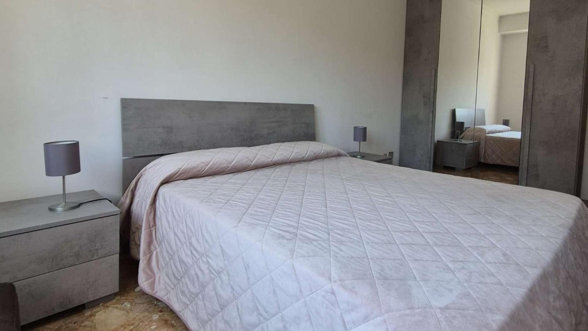 Quarto em Acomodações Particulares Matrimoniale Vicino A San Pietro